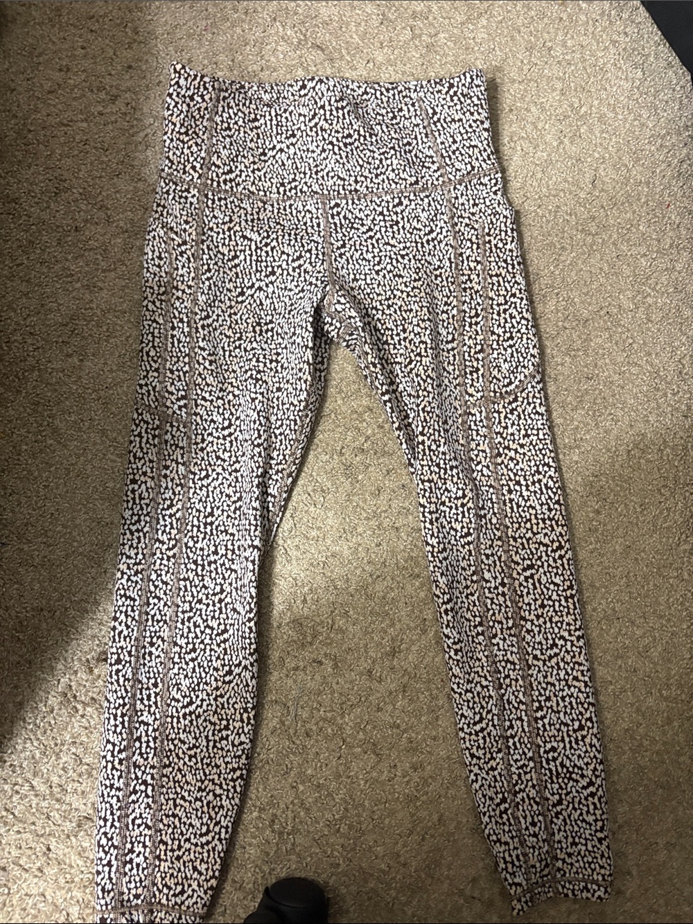 Athleta Salutation Stash Size Medium Leggings
